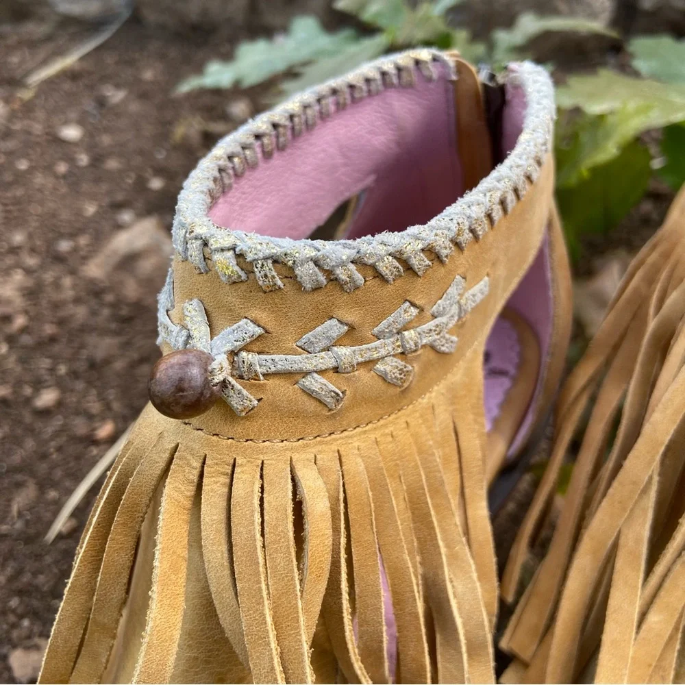 Junk Gypsy by Lane ⭐️NWOT Fringe Leather Archer Sandal/Boots - Picture 5 of 16